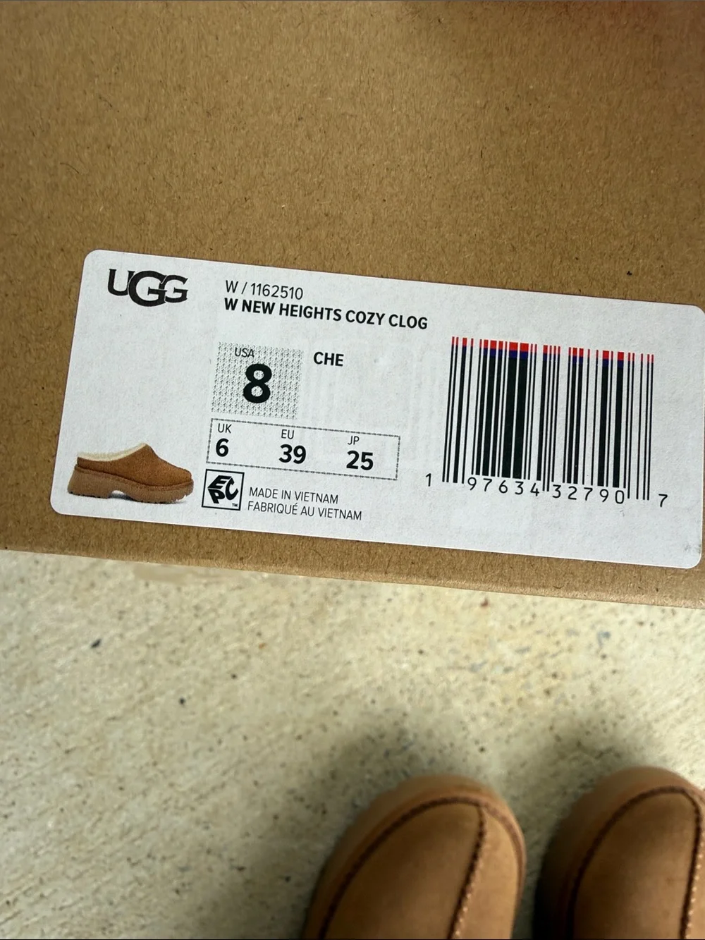 UGG Women's New Heights Cozy Platform Clogs Chestnut Suede Size 8(39) worn once - Picture 4 of 10